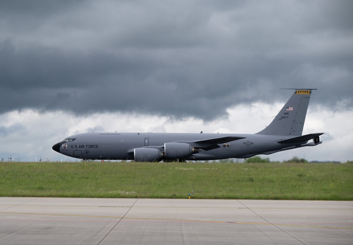 Avião de reabastecimento dos EUA cai no Iraque, diz exército americano