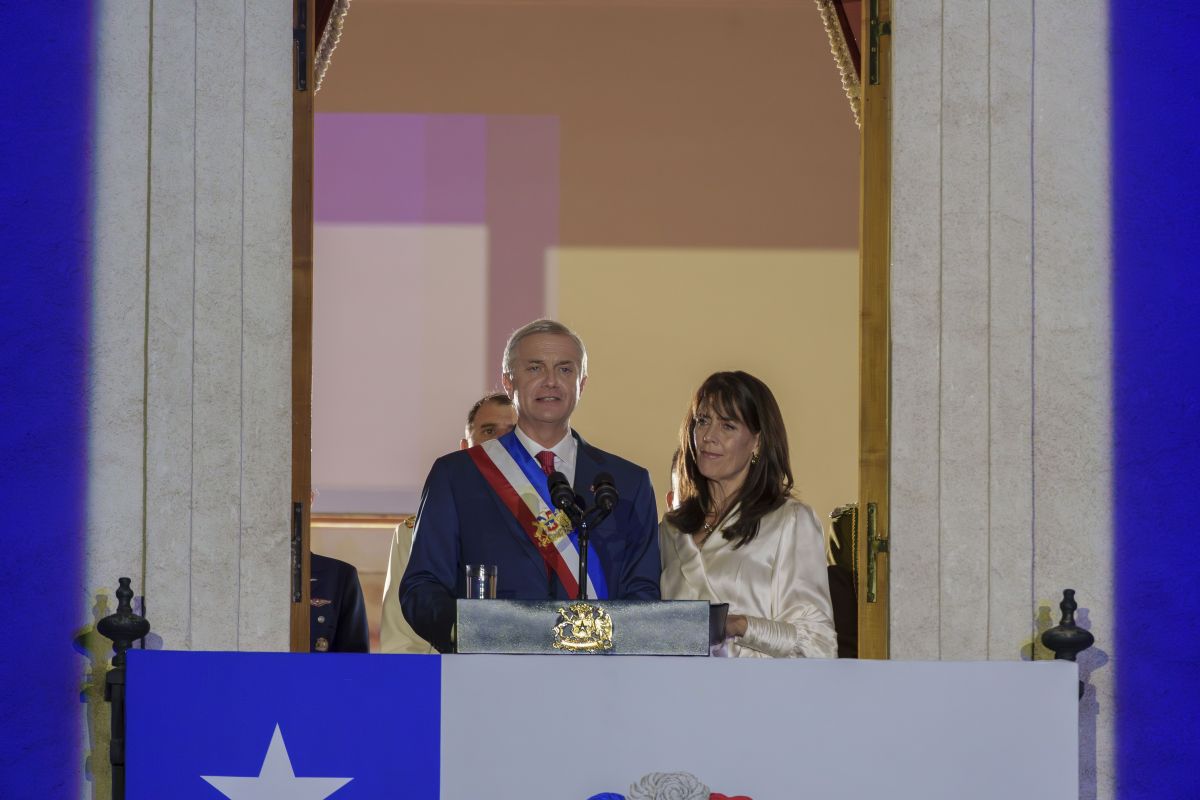 Chile está nas “piores condições”, diz Kast em primeiro discurso após posse