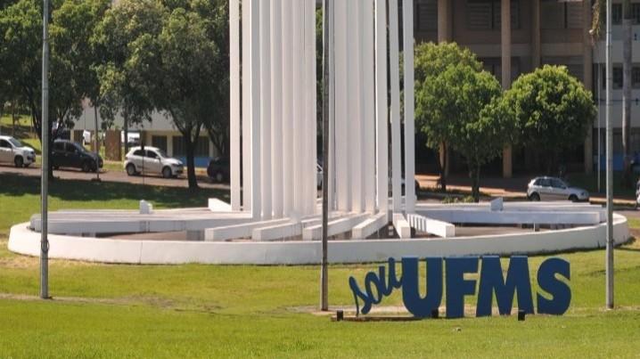 Concurso da UFMS abre 44 vagas para professores efetivos