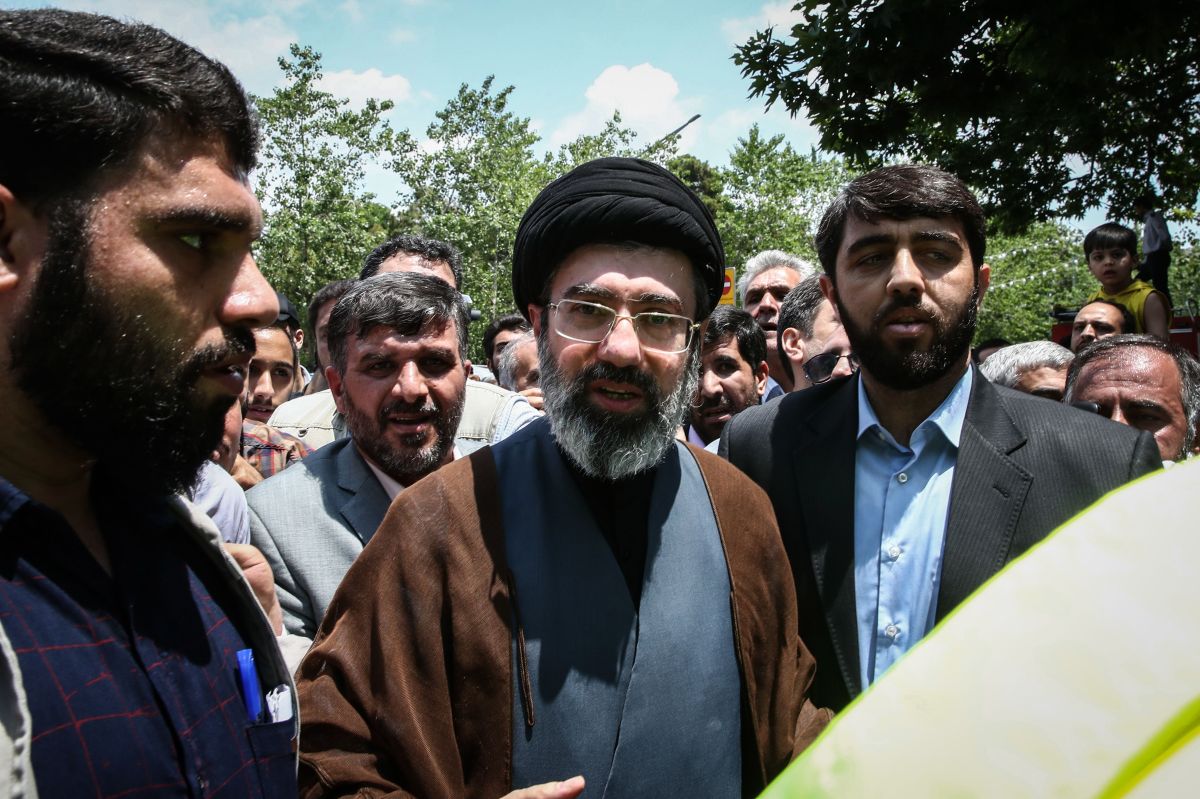 Mojtaba Khamenei, filho de Ali Khamenei, é escolhido líder supremo do Irã