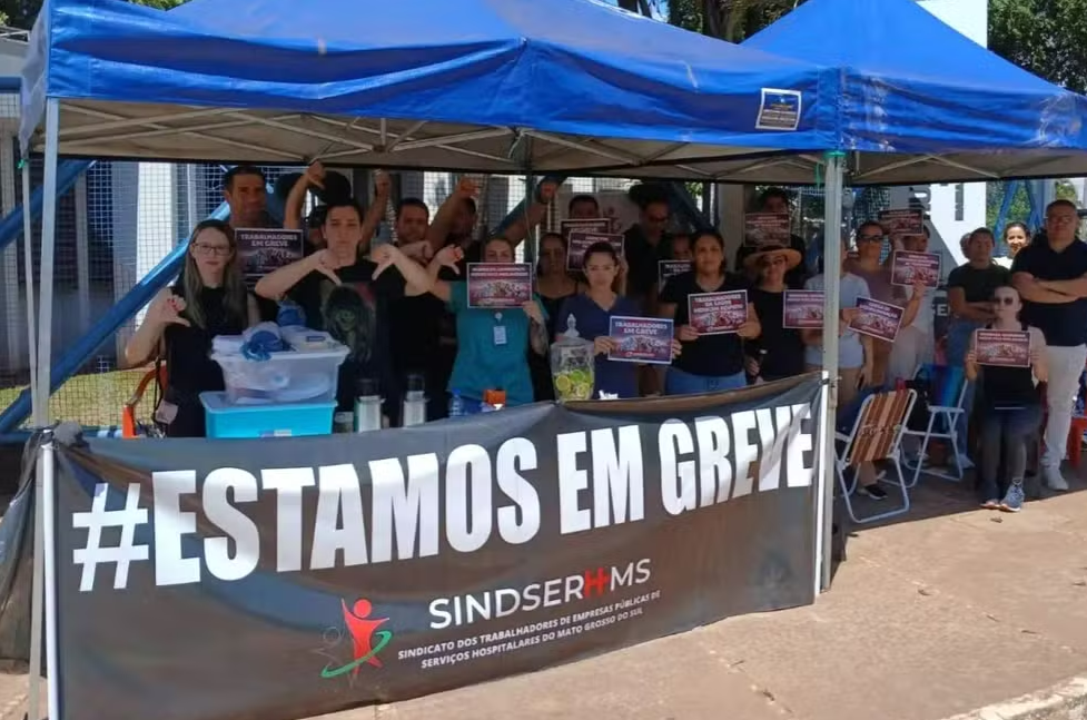 Servidores de hospitais universitários entram em greve em MS