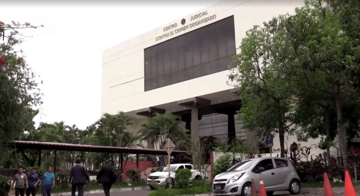 El Salvador julga mais de 400 supostos líderes de gangues por 47 mil crimes