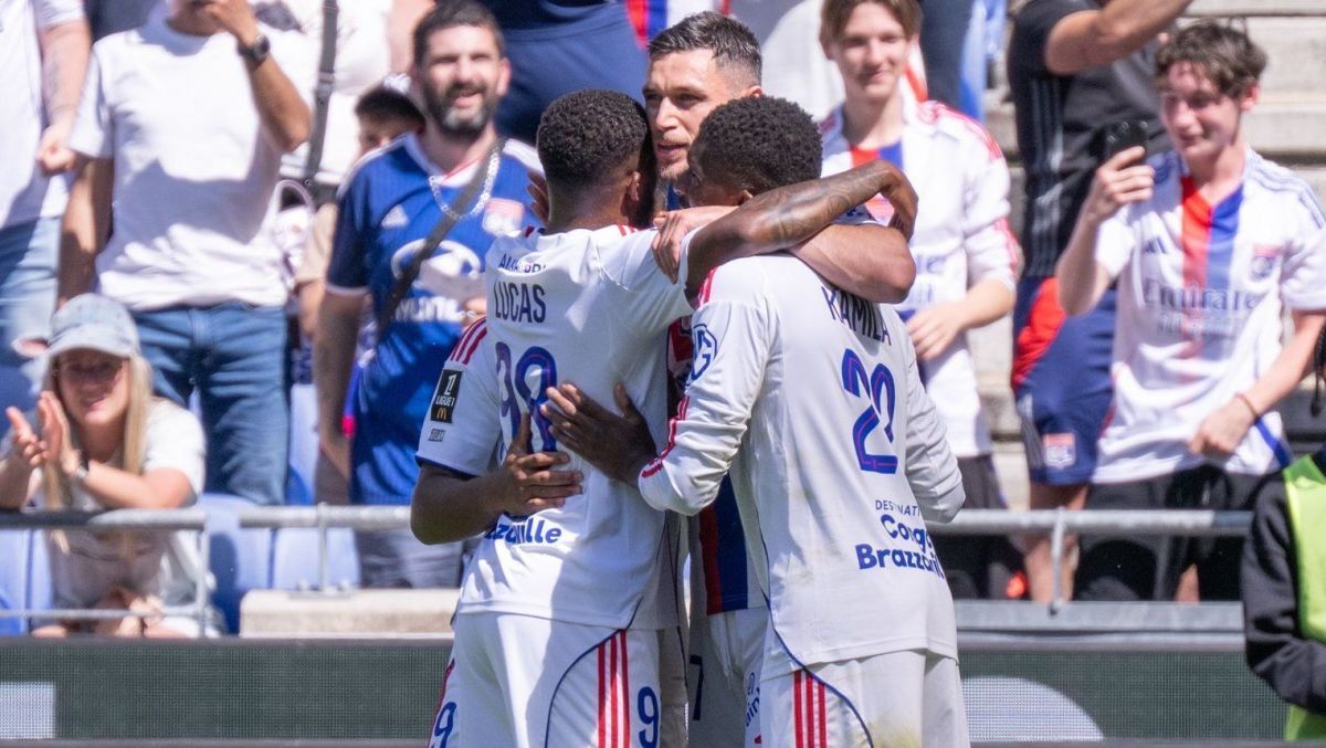 Endrick carimba a trave, mas passa em branco na vitória do Lyon na Ligue 1