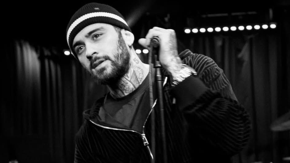 Família de Zayn Malik faz pedido após hospitalização do cantor