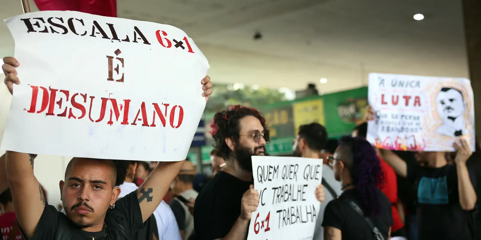 Fim da escala 6x1 é principal bandeira nos atos do 1° de Maio no país 