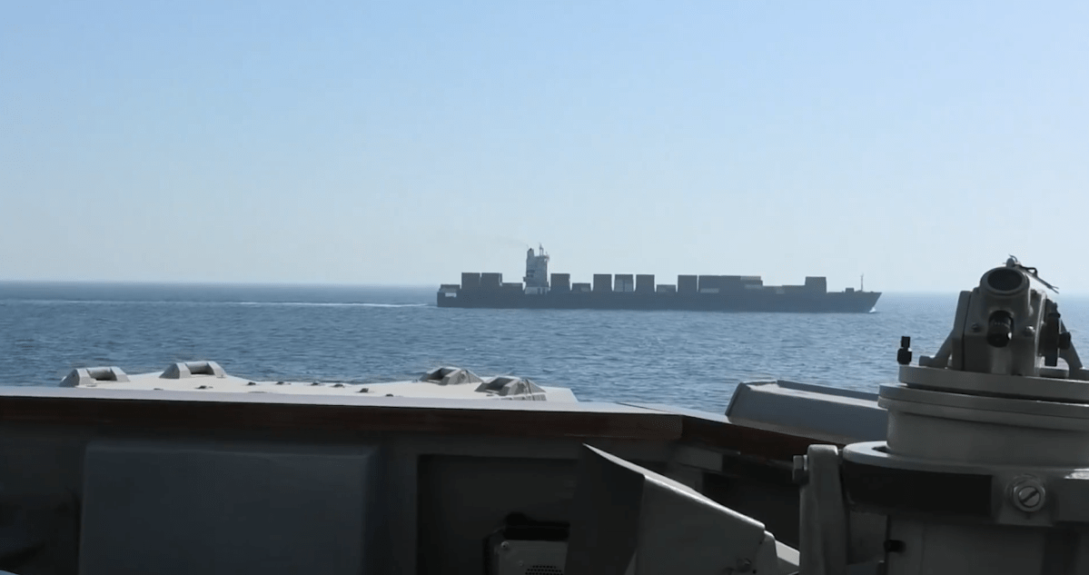 Irã exige libertação imediata do navio cargueiro apreendido pelos EUA