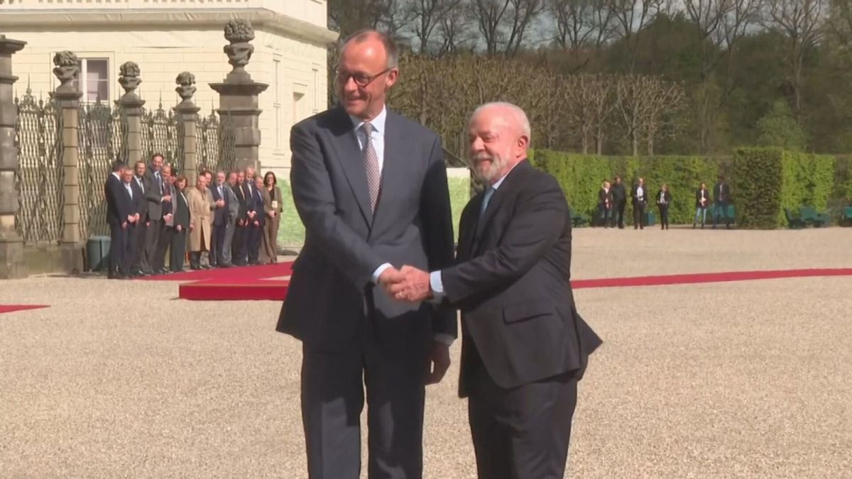 Lula é recebido por Friedrich Merz para reunião em Hannover