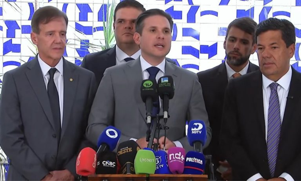 Motta diz que votação da PEC do fim da escala 6×1 pode acontecer na próxima semana