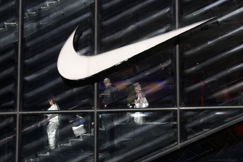 Nike anuncia demissão de 1.400 funcionários em meio a crise nas vendas