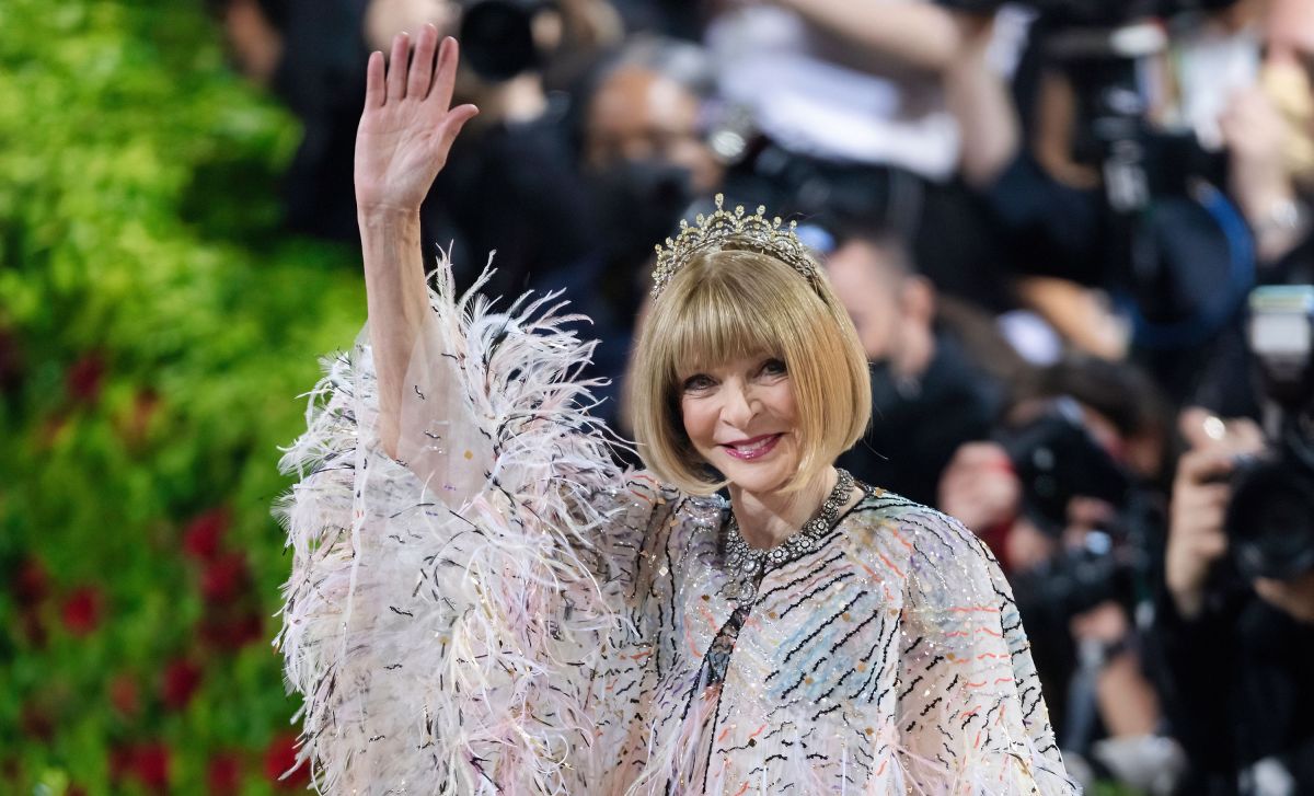 Quem é Anna Wintour, ex-editora da Vogue responsável pelo Met Gala