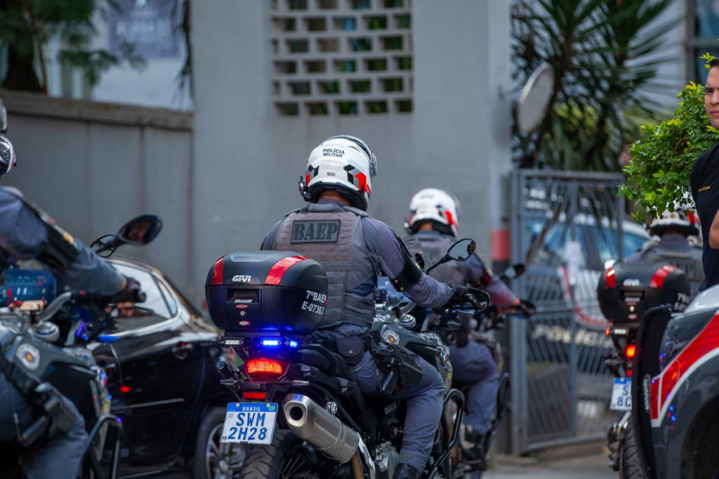Tarcísio começa ofensiva contra ‘gangue do quebra-vidro’ nesta sexta