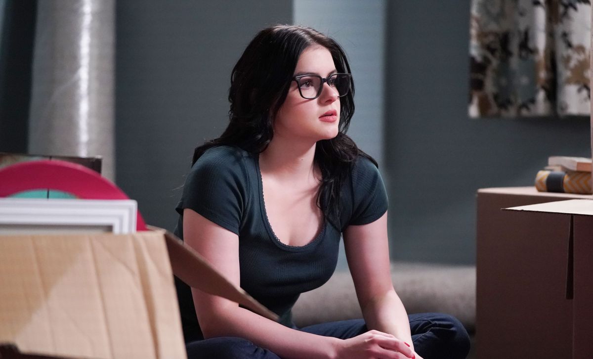“Modern Family” voltou? Atriz revela que está morando com colega de elenco
