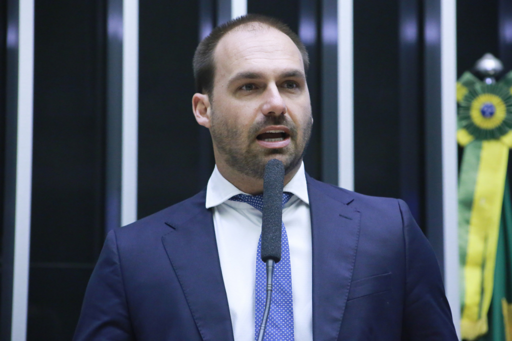 ‘Poderão ser combatidos como Bin Laden’, diz Eduardo após decisão dos EUA sobre PCC e CV