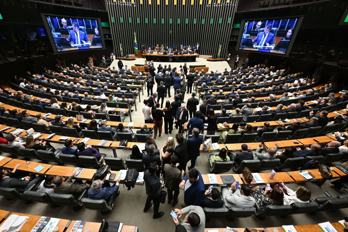 Após decisão dos EUA, oposição quer enquadrar facções na Lei Antiterrorismo