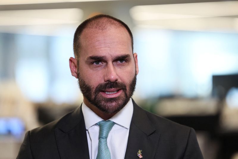 Chapa do PL ao Senado pode ser barrada se tiver Eduardo como suplente