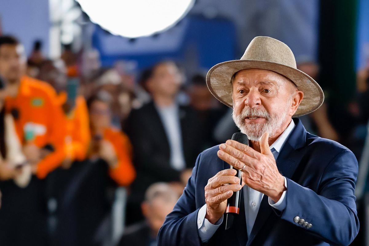 Lula pede que ministros “não apresentem nada novo” até fim das eleições