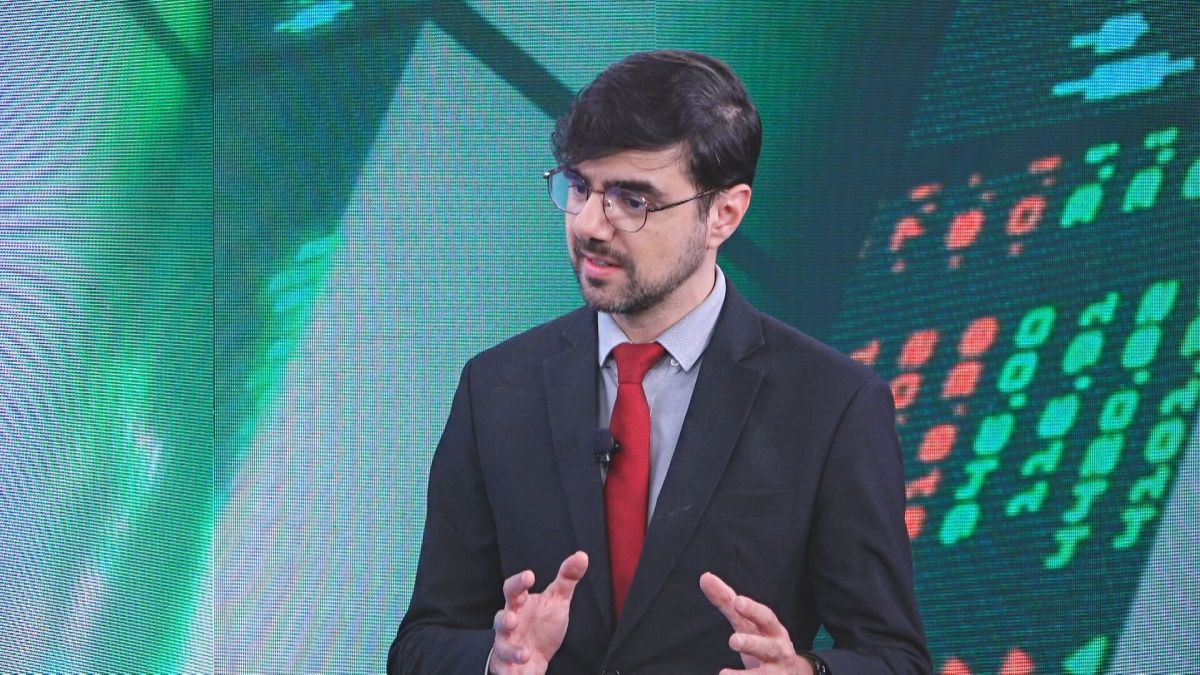 Mello: Taxa de juros é elevada e bastante restritiva