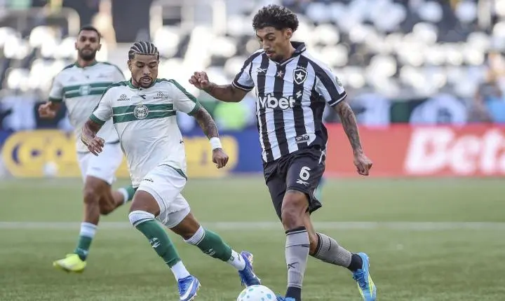 Botafogo e Coritiba empatam em jogo movimentado do Brasileirão