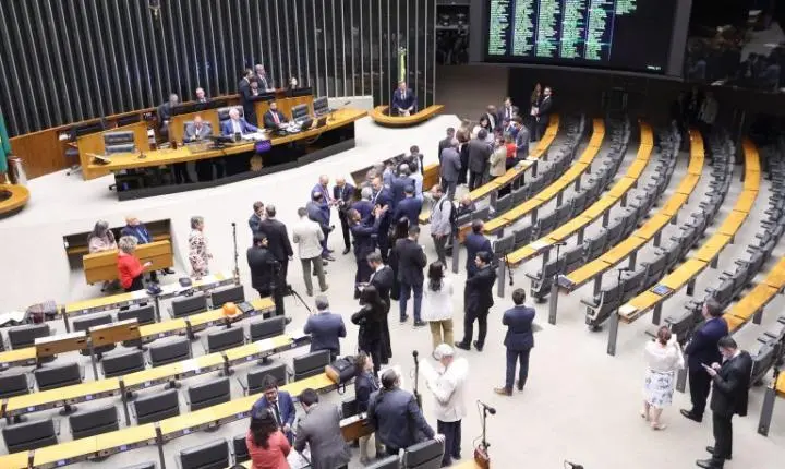 Câmara pode votar nesta semana projetos ligados à saúde