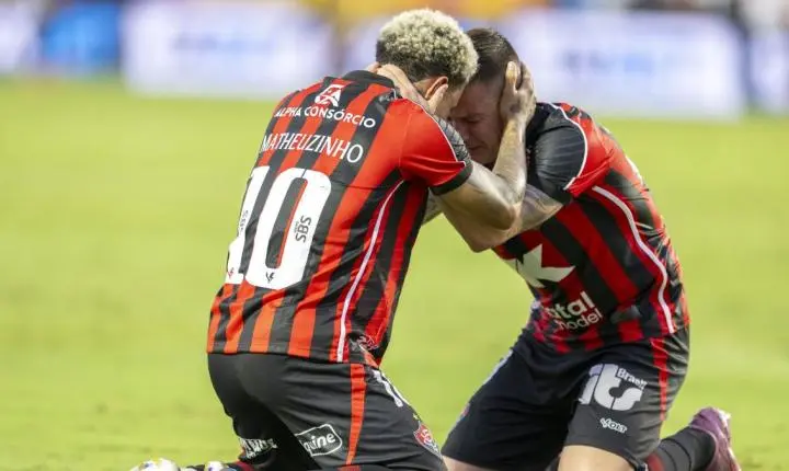 Copa do Nordeste: Vitória vira contra o Fortaleza e sai na frente na final