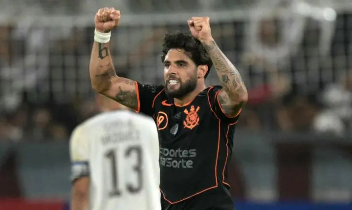 Corinthians estreia na Libertadores sob comando de Diniz com vitória de 2 a 0