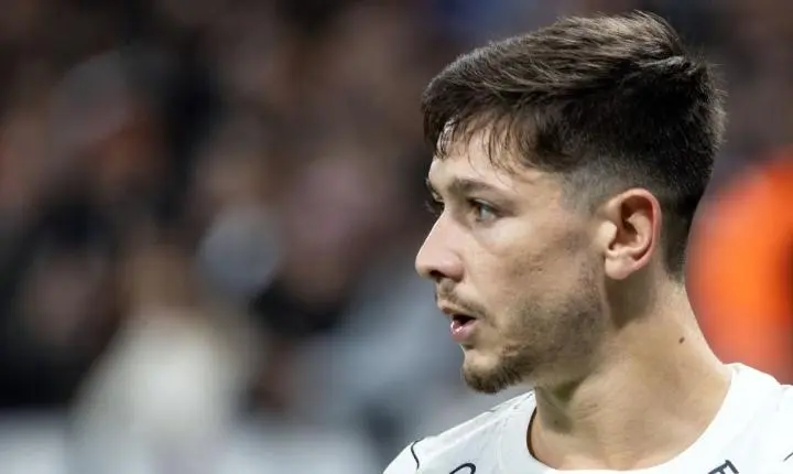 Corinthians perde titular para jogo contra o Remo