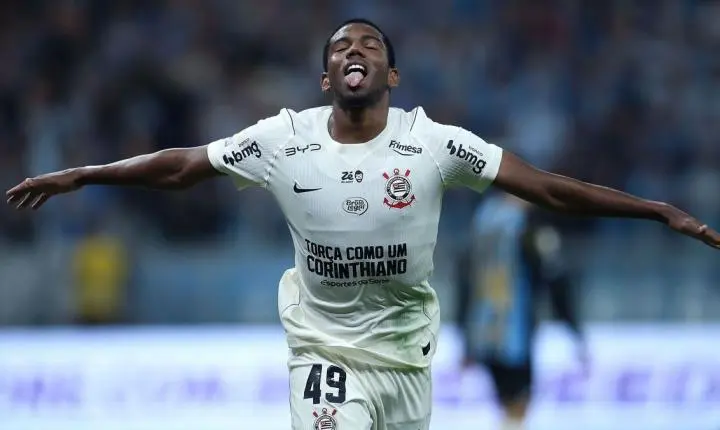 Corinthians vira sobre o Grêmio e sobe na tabela do Brasileirão
