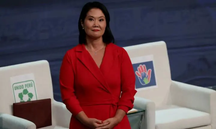 Favorita à presidência do Peru, Keiko Fujimori promete expulsar imigrantes e aproximar-se dos EUA