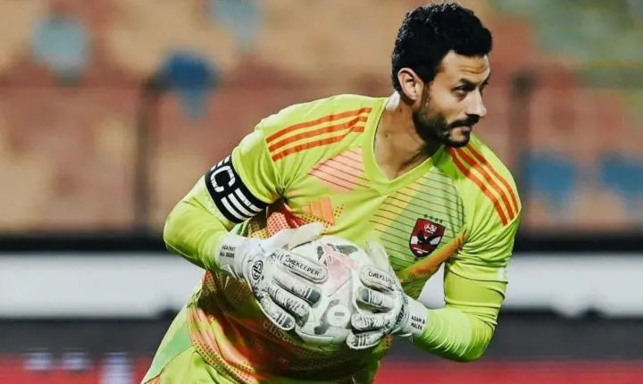 Goleiro do Al-Ahly é suspenso por quatro jogos após agredir árbitro