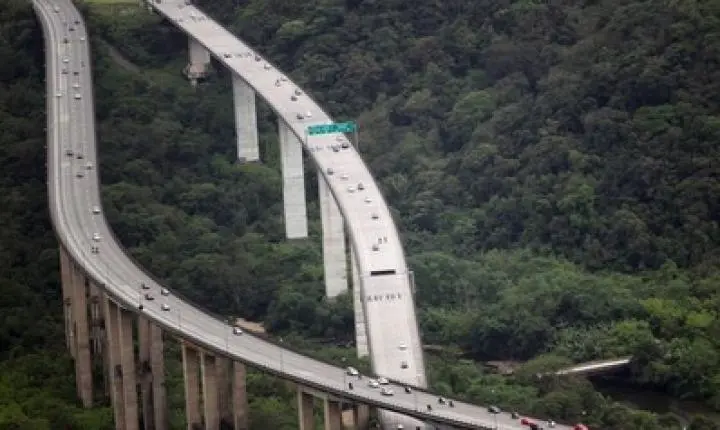 Guia de rotas alternativas para fugir do trânsito da Tamoios