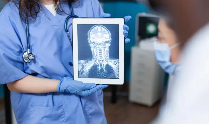 Inteligência artificial no centro cirúrgico: diagnóstico tumoral quase em tempo real já é realidade