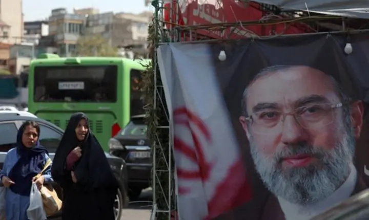 Líder Supremo diz que Irã está preparado para impor ‘novas derrotas’ ao inimigo