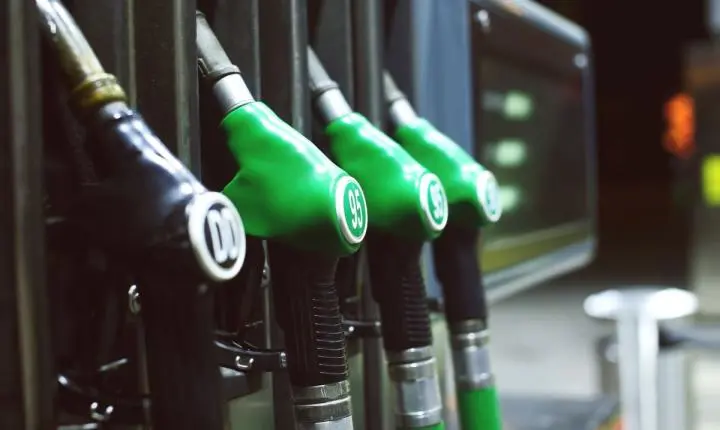 Litro do etanol chega a R$ 4,26, menor valor em um ano, diz Velope/Fipe