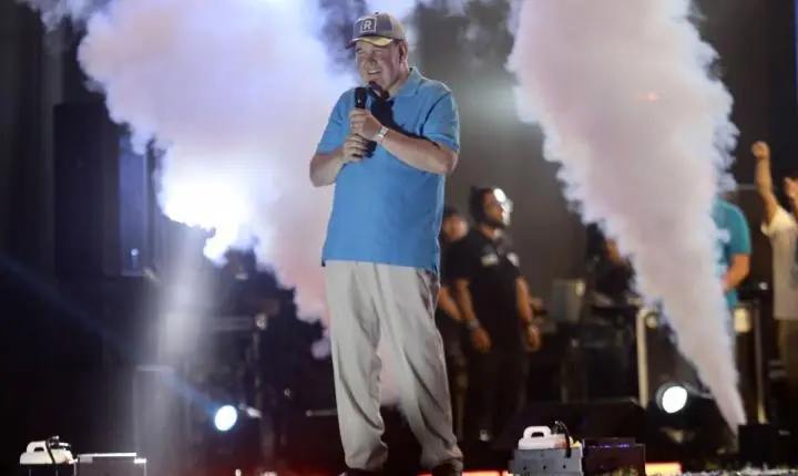 López-Aliaga lidera disputa pela presidência do Peru, diz apuração oficial