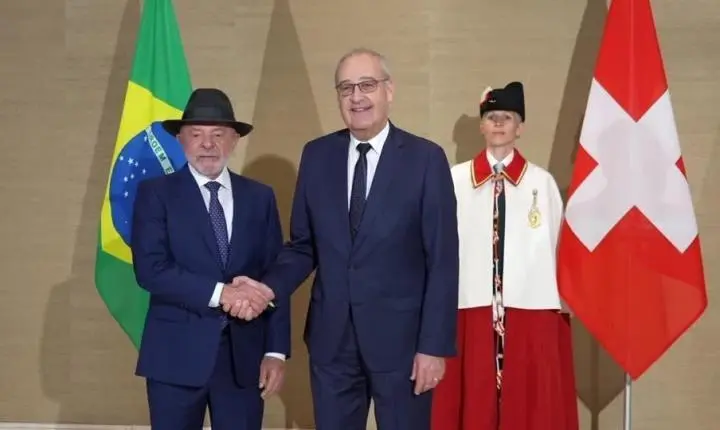 Lula se reúne com presidente da Suíça antes da cúpula do G7 na França