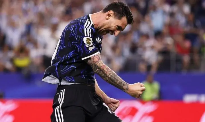 Messi amplia artilharia histórica em Copas e bate novo recorde mundial