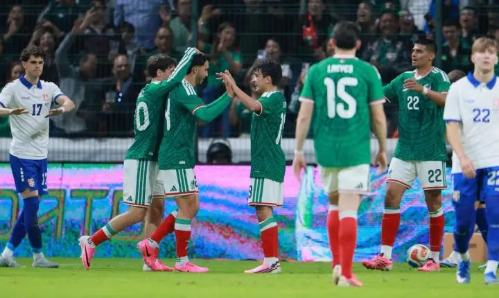 México goleia Sérvia e chega embalado para estreia na Copa do Mundo