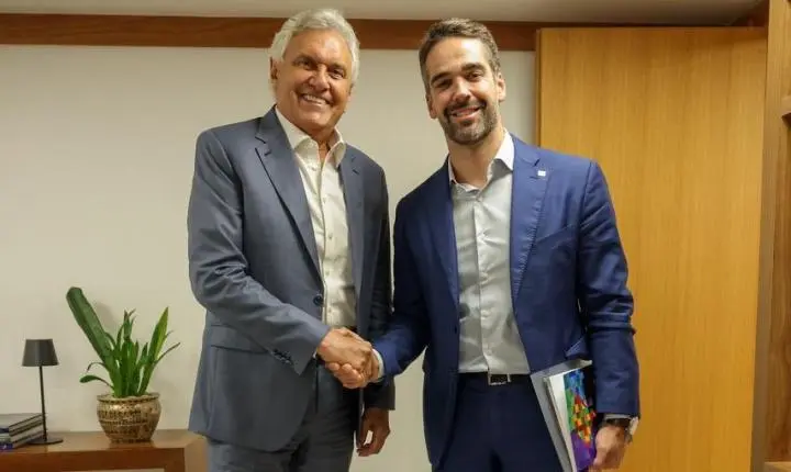 ‘Não precisamos pensar igual para caminhar juntos’, diz Eduardo Leite em aceno a Caiado