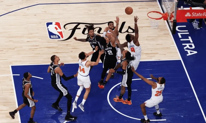 NBA: Knicks faz maior virada da história das finais e se aproxima de título