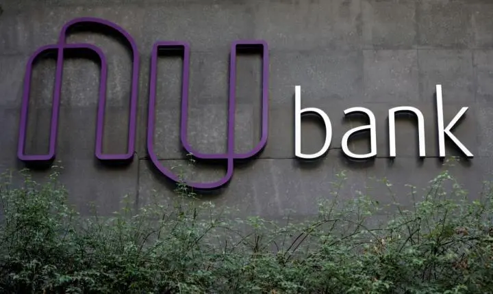 Nubank nega fim de atividades e diz que mensagem a clientes foi um “erro”