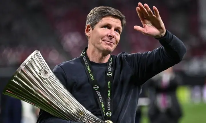Oliver Glasner se despede do Palace com título histórico da Conference