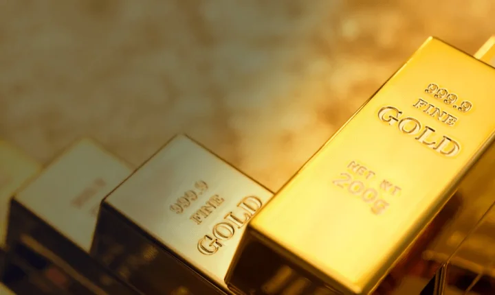 Ouro fecha em leve alta com incerteza sobre negociações por cessar-fogo