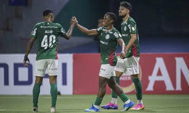 Palmeiras goleia Junior Barranquilla, garante 2º lugar e avança às oitavas da Libertadores