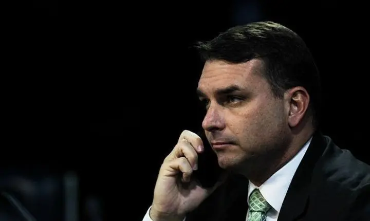 PL tem racha e enfrenta dilema sobre palanque de Flávio Bolsonaro no DF