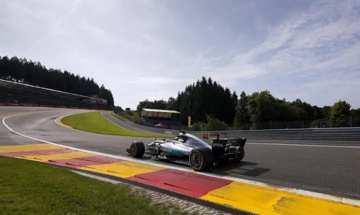 Por que a Eau Rouge em Spa é a curva mais icônica da Fórmula 1