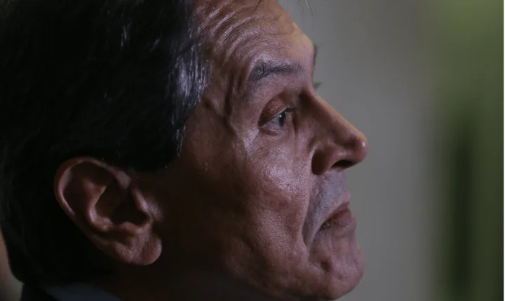 STF tem maioria para manter multa a Roberto Jefferso e Mendonça pede vista