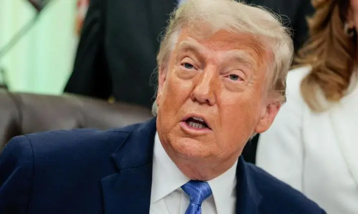 Trump acusa Irã de violar cessar-fogo e diz que EUA abateram drones