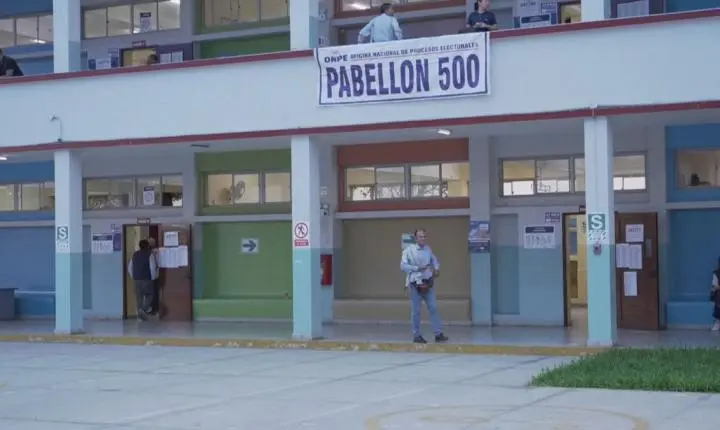 Urnas abrem no Peru para eleições presidenciais deste domingo (12)