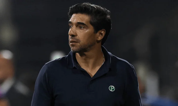 Vai renovar? Palmeiras avalia permanência de titular de Abel Ferreira